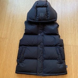 Aritzia TNA Super Puff Vest Black